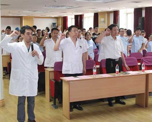 在昆明地区做试管婴儿生一对生宝宝费用贵吗